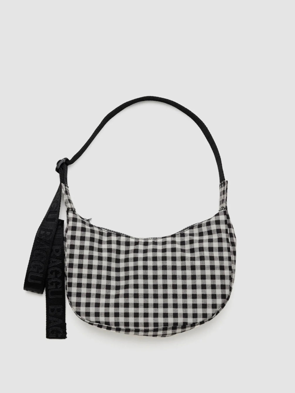 BAGGU スモール ナイロン クレッセントバッグ　ブラック Amazon.com: BAGGU Small Nylon Crescent Bag - Black 37