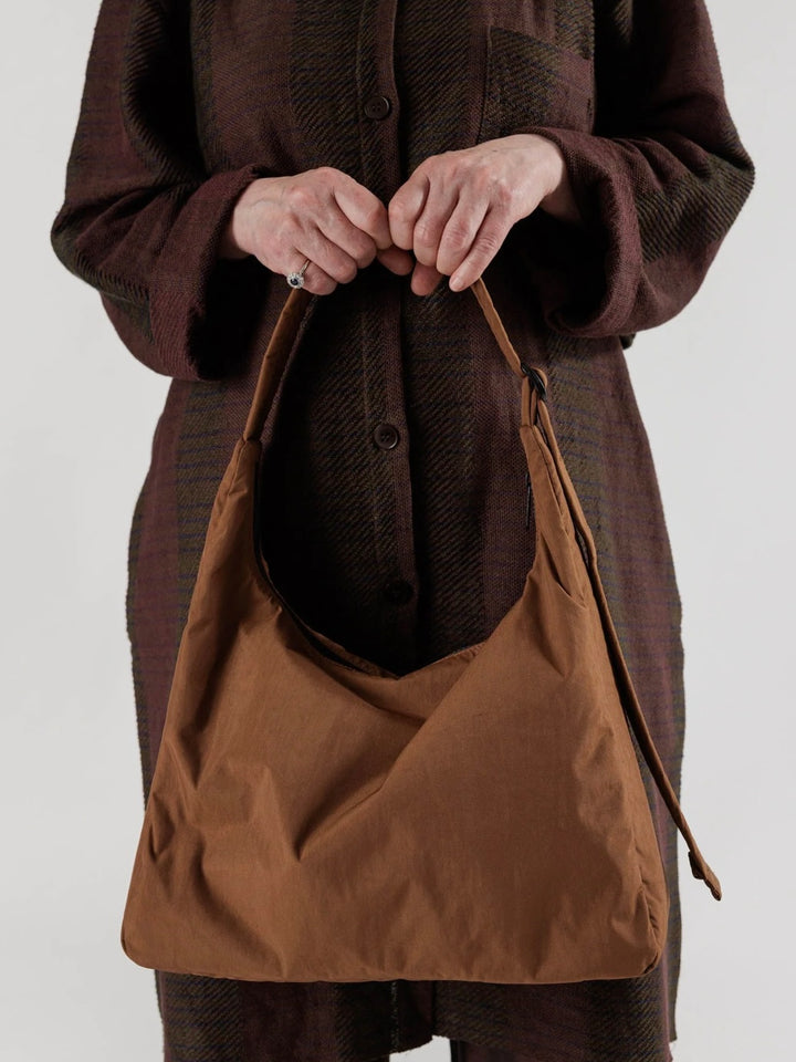 【EVCON】NYLON SHOULDER BAG[BROWN] EVCON】NYLON SHOULDER BAG[BROWN] Baggu Nylon Shoulder Bag