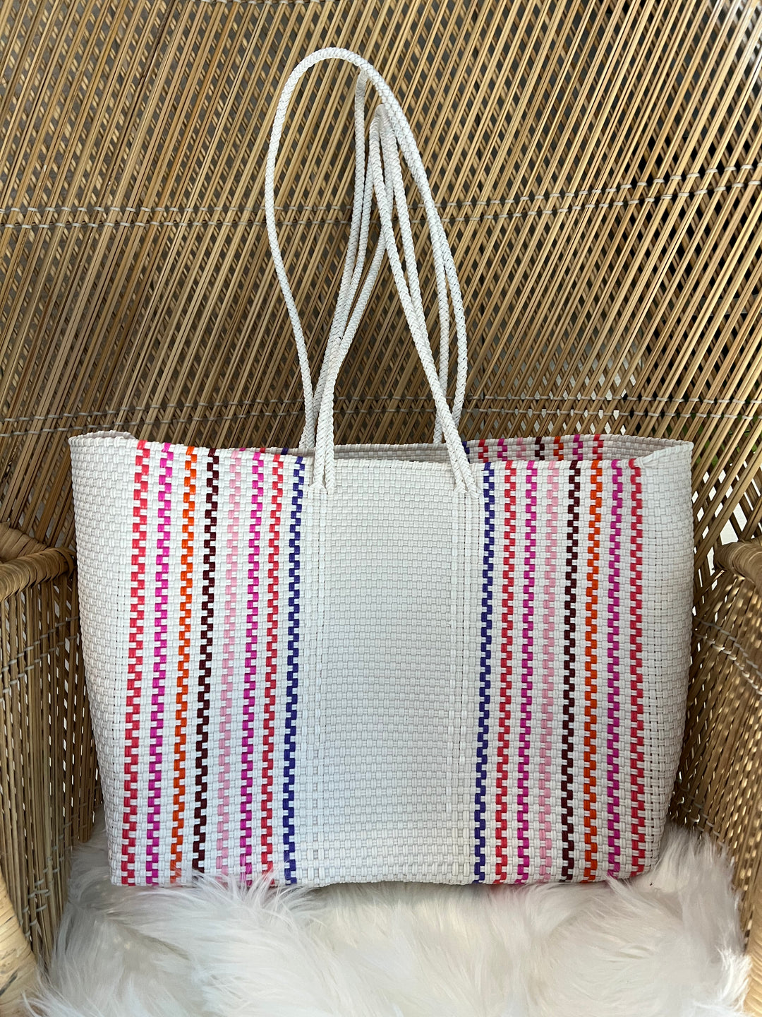 ALAVAGUE☆Blue Whale Bag_3color★韓国人気★ ha0638 COLORATA Japan Real Figure box(Fellow marine mammals
